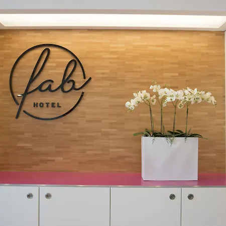 Otel Fab Münih